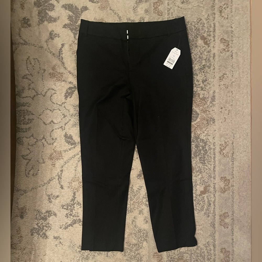 Black pair of trousers - size 10. NWT